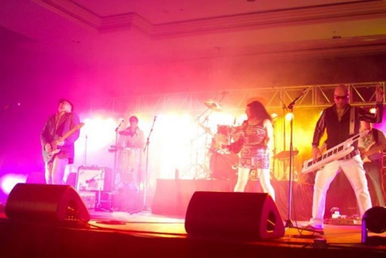 Gallery photo 6 of Groovethang