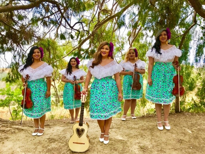 Gallery photo 9 of Grupo Bella