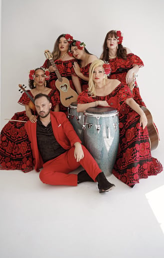 Gallery photo 1 of Grupo Bella