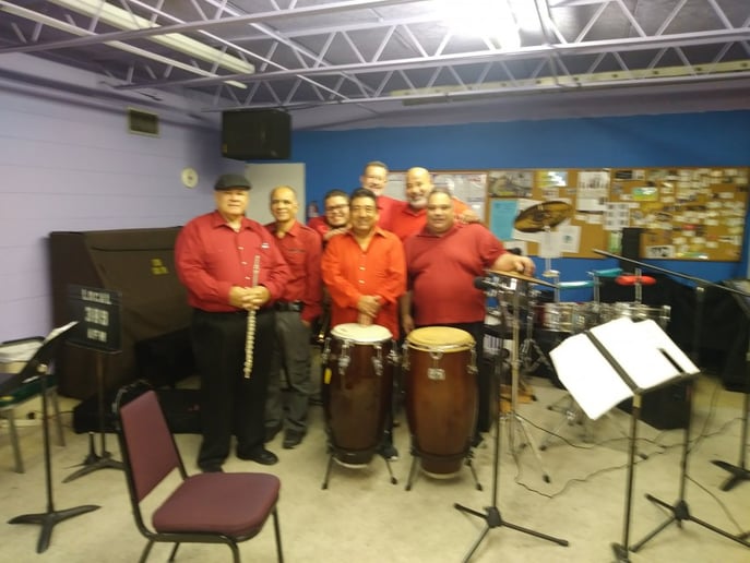 Gallery photo 1 of Grupo Djembe