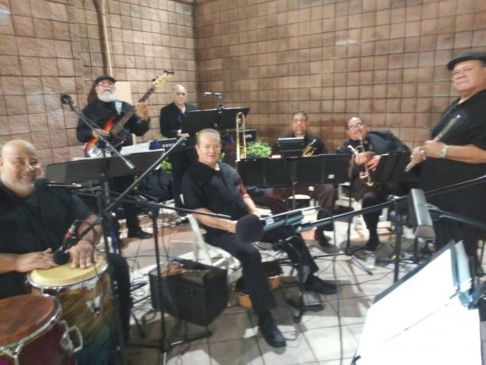 Gallery photo 4 of Grupo Djembe