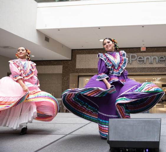 Gallery photo 1 of Grupo Folklorico de Bendiciones