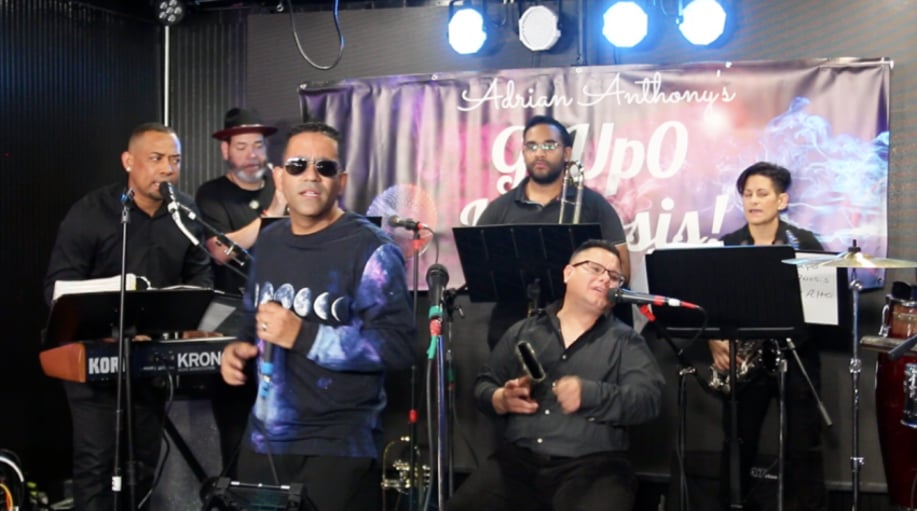Gallery photo 4 of Grupo Hipnosis