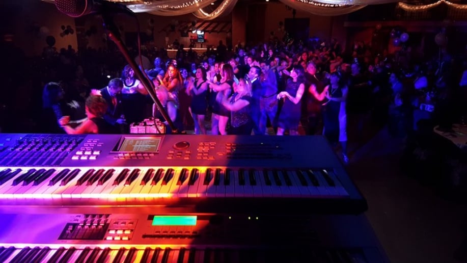 Gallery photo 8 of Grupo Sensacion de Ricky Valtierra