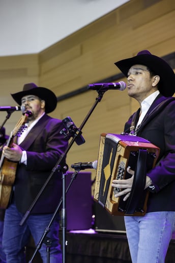 Gallery photo 7 of Grupo Zeñal Nortex (Norteño/Tejano)
