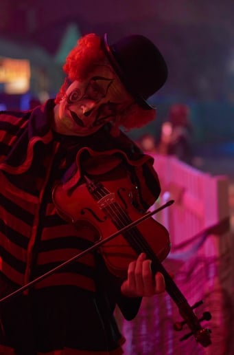 Gallery photo 8 of Kardboard the Clown