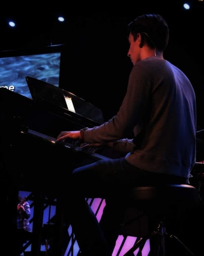 Gallery photo 8 of Guitar and Piano - Reimagined