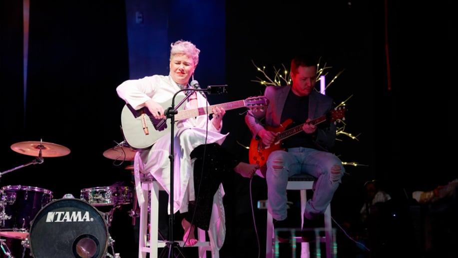 Gallery photo 11 of Guitar by Giselle - Live Elegant Music