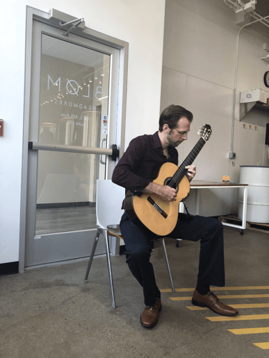 Gallery photo 3 of Guitar for Weddings and Events