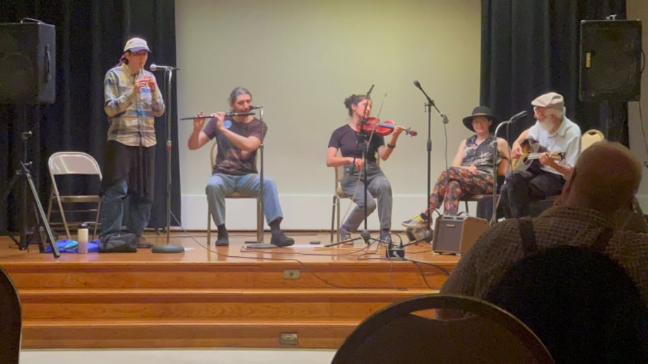 Gallery photo 1 of Guitar Music and Folk Songs