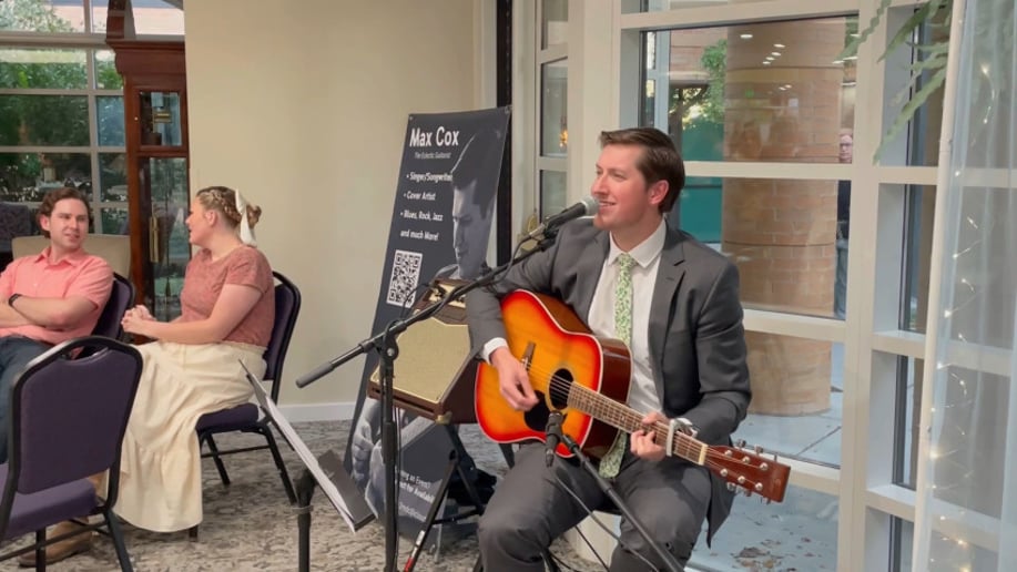 Gallery photo 4 of Guitarist and Singer for Private Events