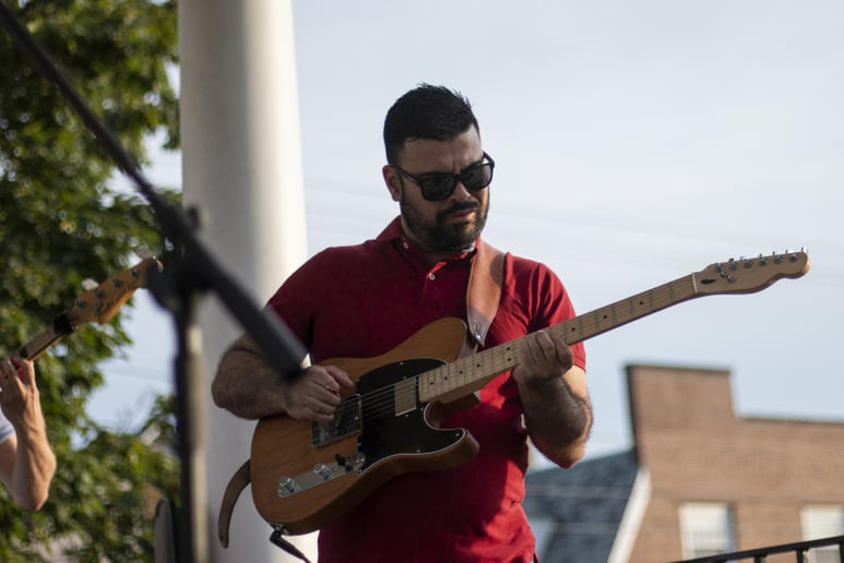 Gallery photo 8 of Manuel Reyes – Wedding & Corporate Event Guitarist