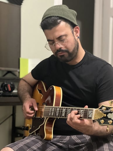 Gallery photo 5 of Manuel Reyes – Wedding & Corporate Event Guitarist