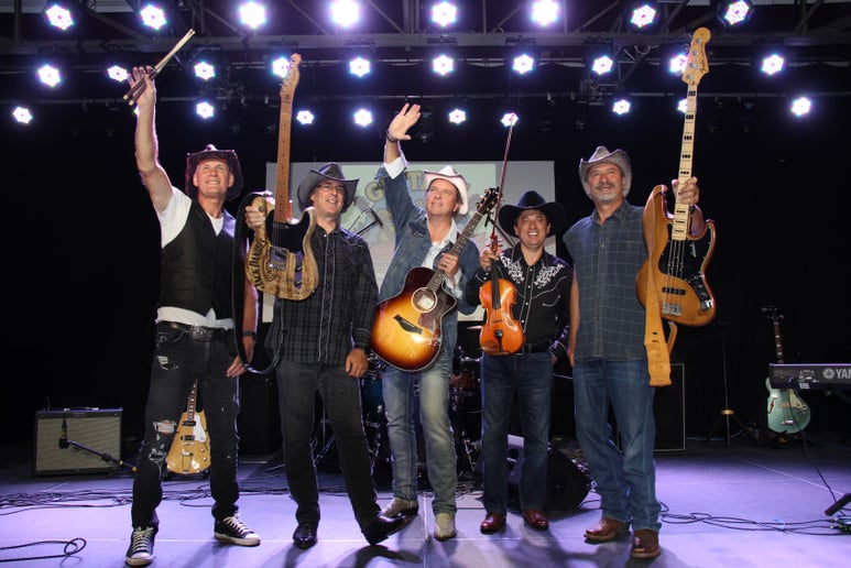 Gallery photo 3 of Guitars Cadillacs