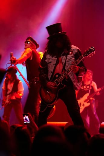 Gallery photo 2 of Guns 4 Roses