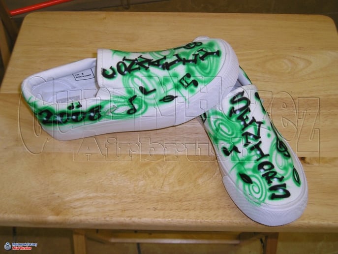 Gallery photo 3 of Gunz-N-Hozez Airbrush