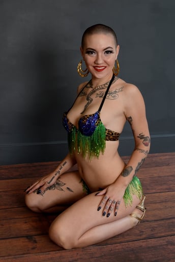 Gallery photo 2 of Gurl Haggard