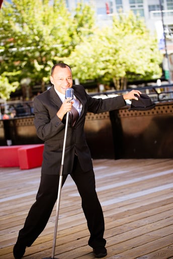 Gallery photo 2 of Gustavo "King of Entertaiment"