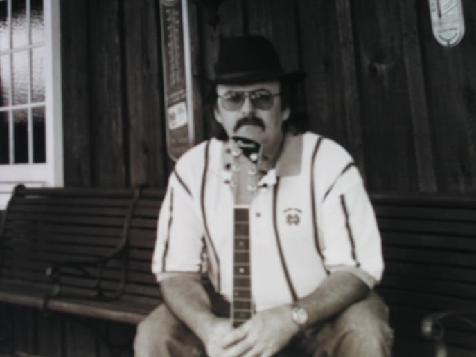 Gallery photo 1 of Guy With A Hat Muzic