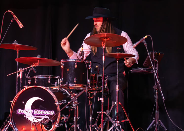 Gallery photo 7 of Gypsy Dreams: A Fleetwood Mac Tribute