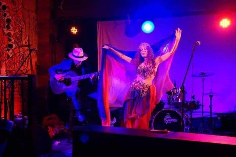 Gallery photo 5 of Songbird Vocal Guitar Duo