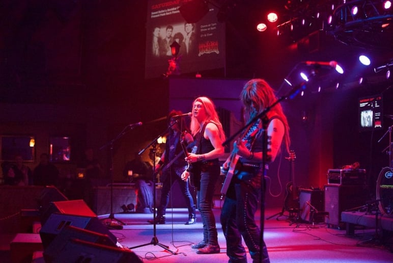 Gallery photo 9 of Hairstrike
