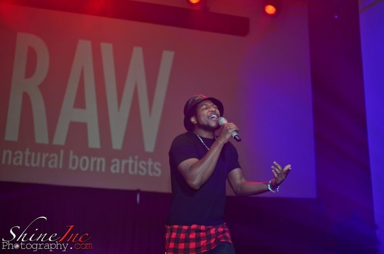 Gallery photo 3 of Hakeem Romance