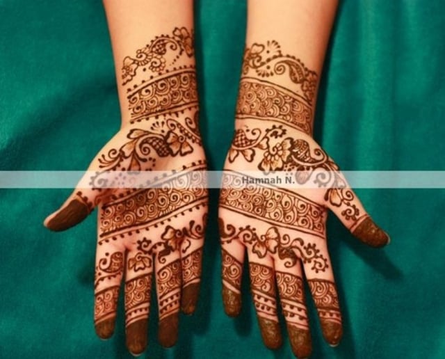 Gallery photo 7 of Hamnah N. The Henna Artist