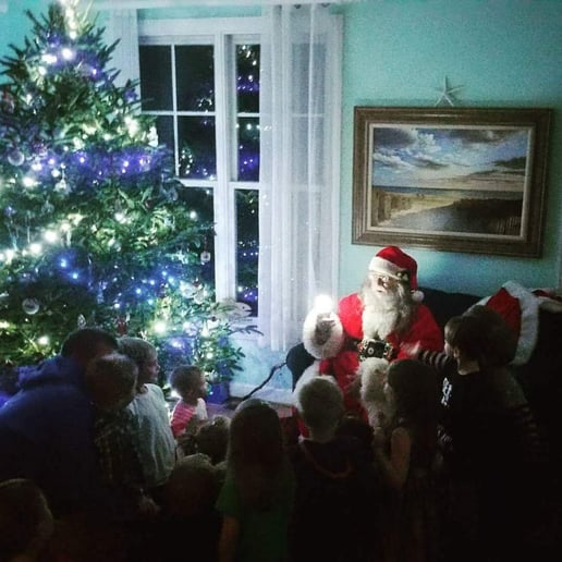 Gallery photo 1 of Hampton Roads Santa Claus