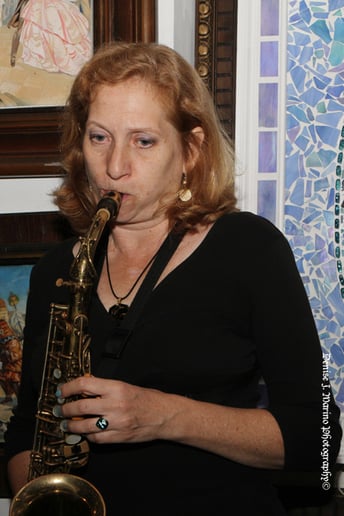 Gallery photo 18 of Hana Dolgin