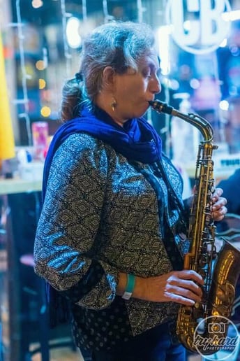 Gallery photo 6 of Hana Dolgin