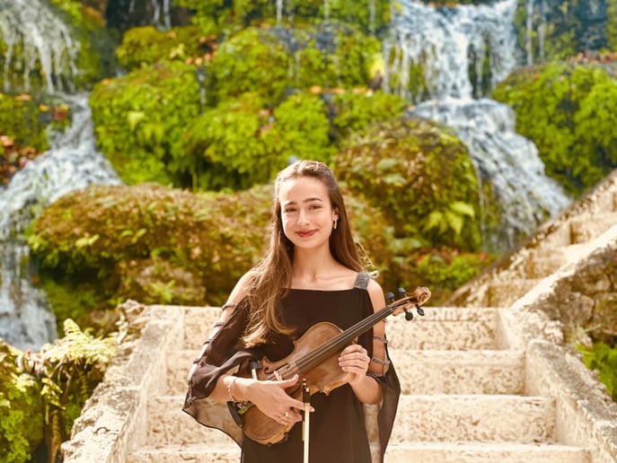 Gallery photo 6 of Hanalei Ritter Strings