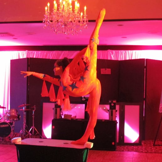Gallery photo 4 of Hand Balancing