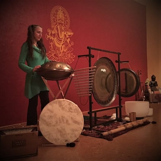 Gallery photo 4 of Handpan Player and Vocalist