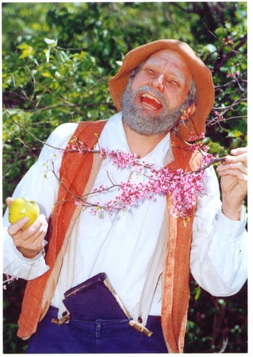 Gallery photo 4 of Hank Fincken: A National Theatre Company of One