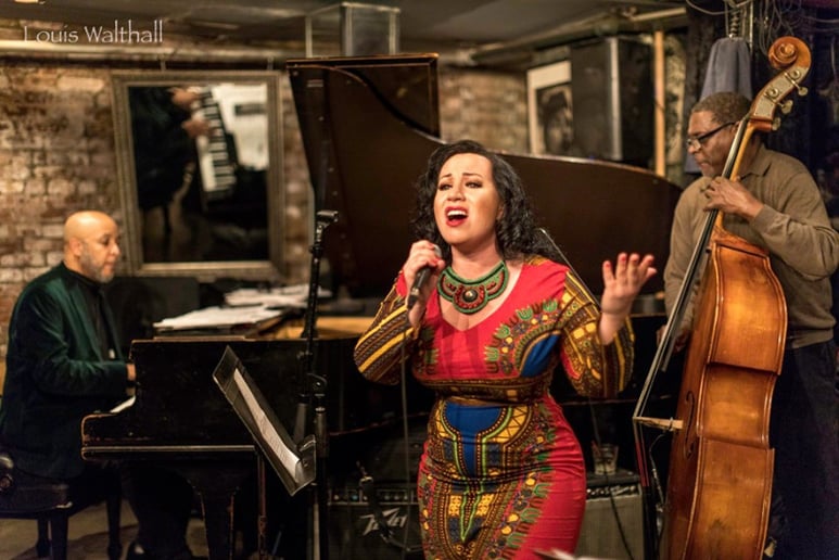 Gallery photo 1 of Hanka Sings