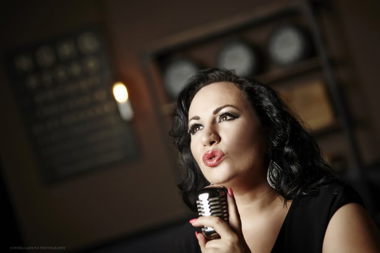 Gallery photo 9 of Hanka Sings