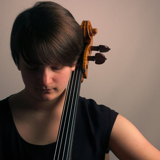 Gallery photo 1 of Hanna Rumora, Cellist