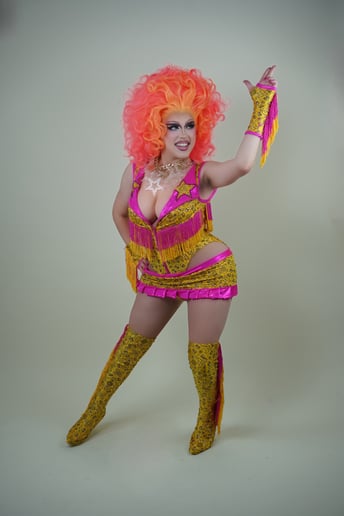Gallery photo 2 of Hanna Santanna Brooks