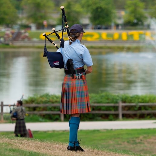 Gallery photo 1 of Hannah Focken Bagpipes