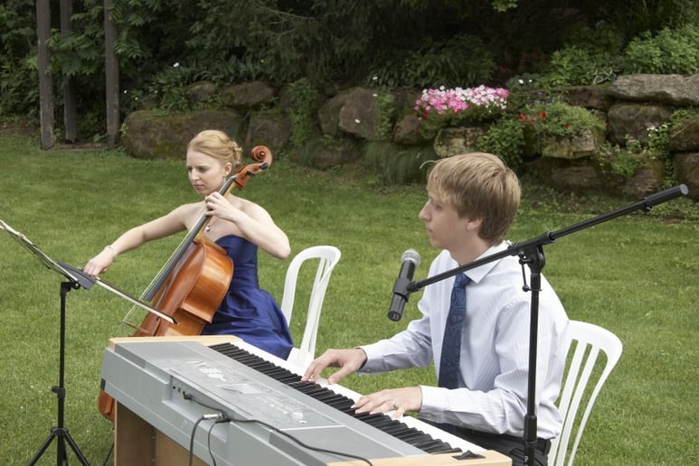 Gallery photo 1 of Hannah Wolkstein, Cellist