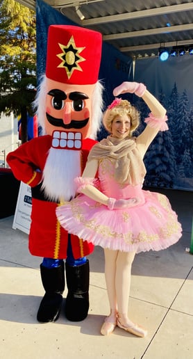 Gallery photo 19 of Happily Ever Parties & Entertainment