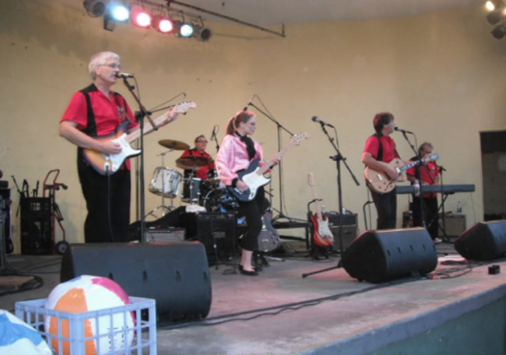 Gallery photo 1 of Happy Daze Band