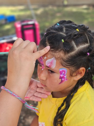 Gallery photo 3 of Happy Face Paints