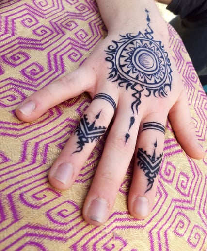 Gallery photo 23 of Happy Go Henna