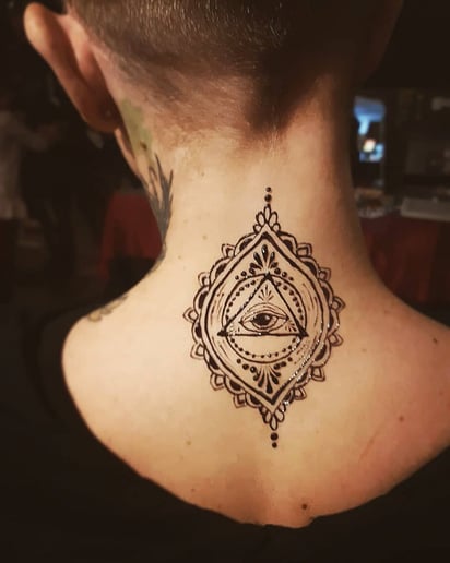 Gallery photo 17 of Happy Go Henna