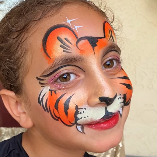 Gallery photo 4 of Happy Hearts Face Painting