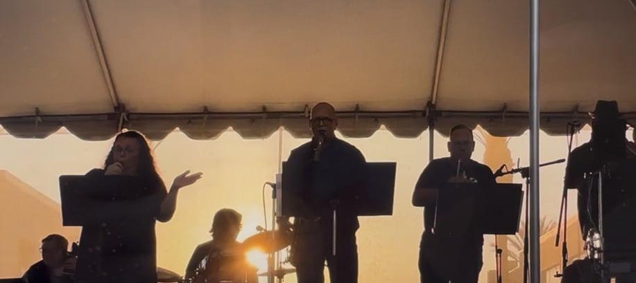 Gallery photo 1 of Happy Hour Cover Band