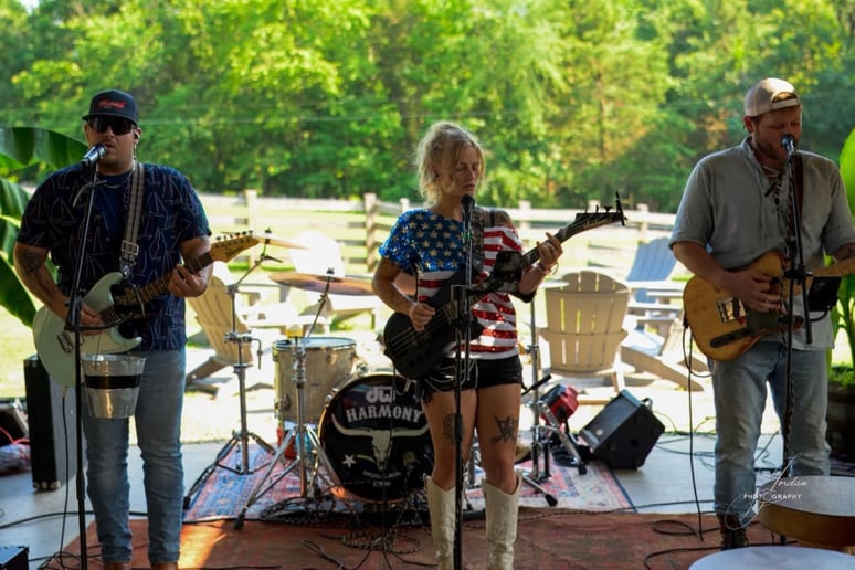 Gallery photo 1 of Harmony Holler