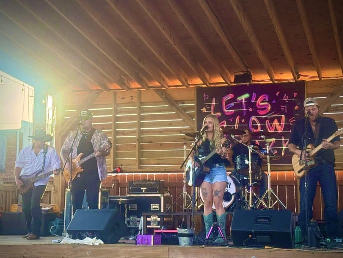 Gallery photo 4 of Harmony Holler